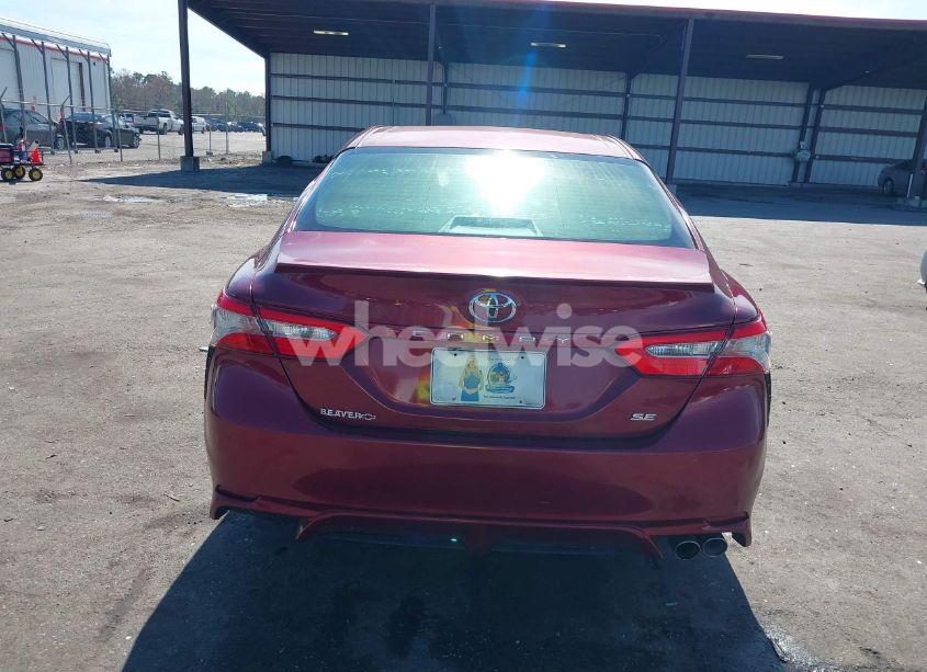 Photo 16 of 2018 Toyota Camry SE (VIN 4T1B11HK4JU602889)