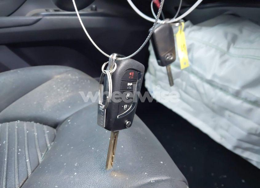 Photo 11 of 2018 Toyota Camry SE (VIN 4T1B11HK4JU675082)