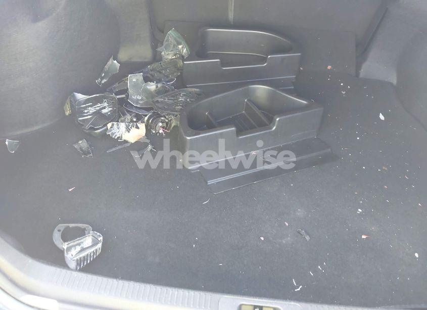 Photo 12 of 2018 Toyota Camry SE (VIN 4T1B11HK4JU675082)