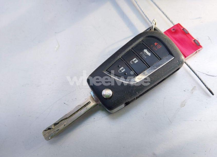 Photo 11 of 2019 Toyota Camry SE (VIN 4T1B11HK4KU161797)