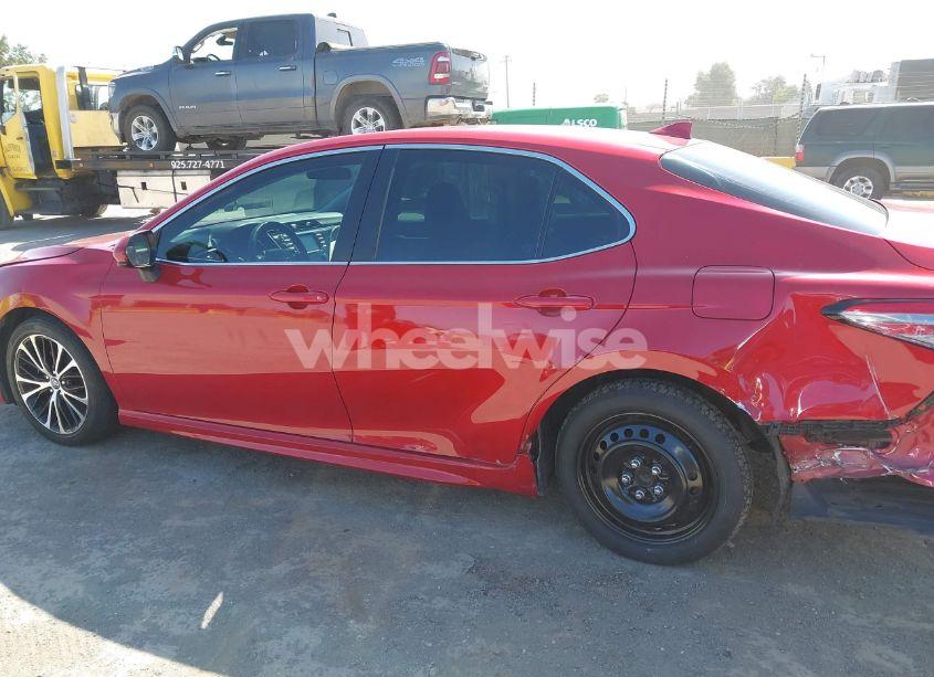 Photo 15 of 2019 Toyota Camry SE (VIN 4T1B11HK4KU161797)