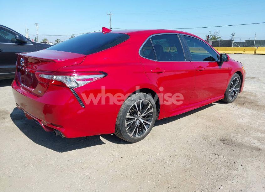 Photo 4 of 2019 Toyota Camry SE (VIN 4T1B11HK4KU161797)