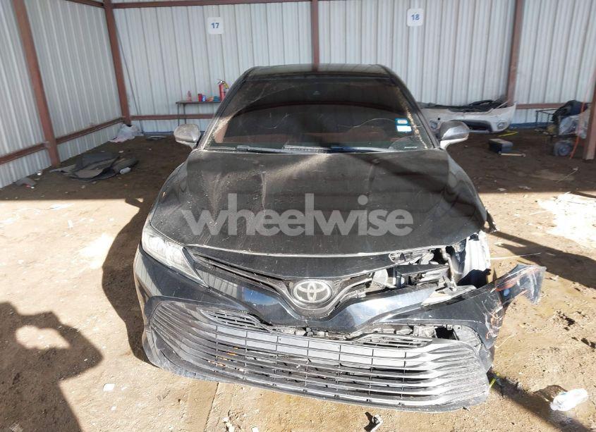 Photo 12 of 2019 Toyota Camry LE (VIN 4T1B11HK4KU176235)