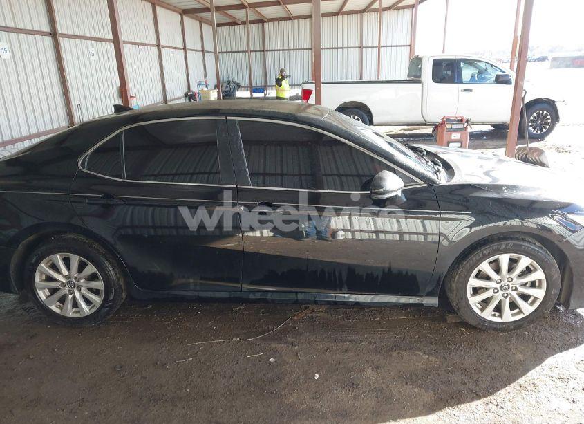 Photo 13 of 2019 Toyota Camry LE (VIN 4T1B11HK4KU176235)