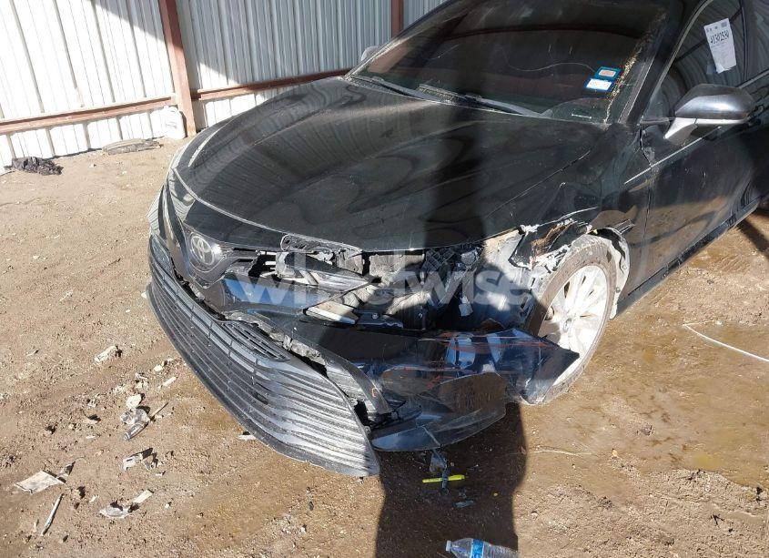 Photo 6 of 2019 Toyota Camry LE (VIN 4T1B11HK4KU176235)