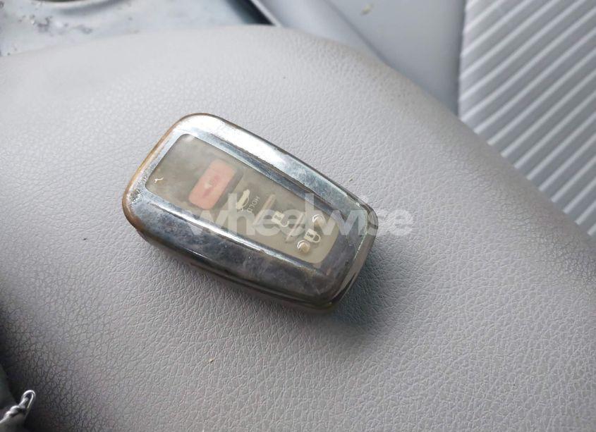 Photo 11 of 2019 Toyota Camry SE (VIN 4T1B11HK4KU180561)