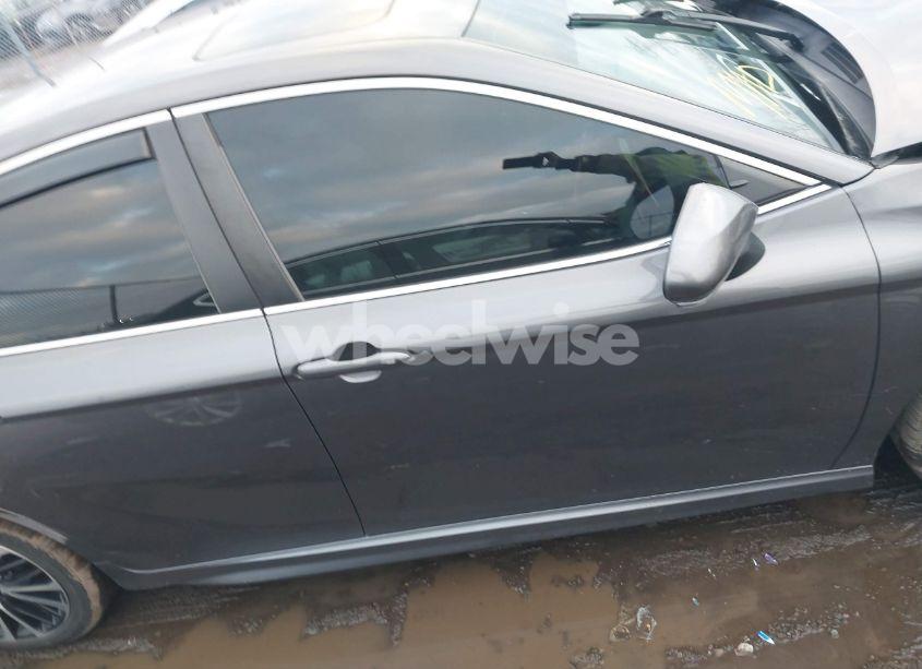 Photo 13 of 2019 Toyota Camry SE (VIN 4T1B11HK4KU180561)