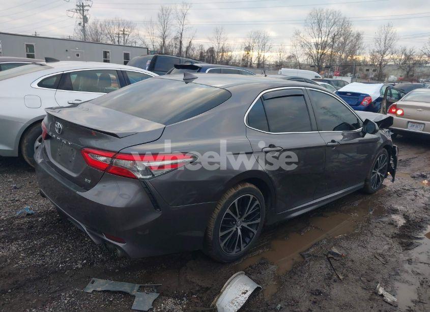 Photo 4 of 2019 Toyota Camry SE (VIN 4T1B11HK4KU180561)