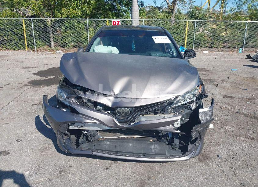 Photo 11 of 2019 Toyota Camry LE (VIN 4T1B11HK4KU184304)