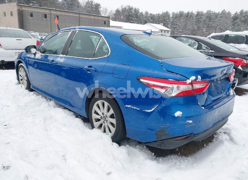 Photo 3 of 2019 Toyota Camry LE (VIN 4T1B11HK4KU199742)