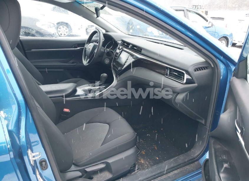 Photo 5 of 2019 Toyota Camry LE (VIN 4T1B11HK4KU199742)