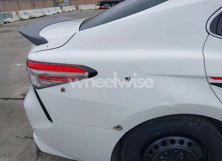 Photo 17 of 2019 Toyota Camry SE (VIN 4T1B11HK4KU217995)