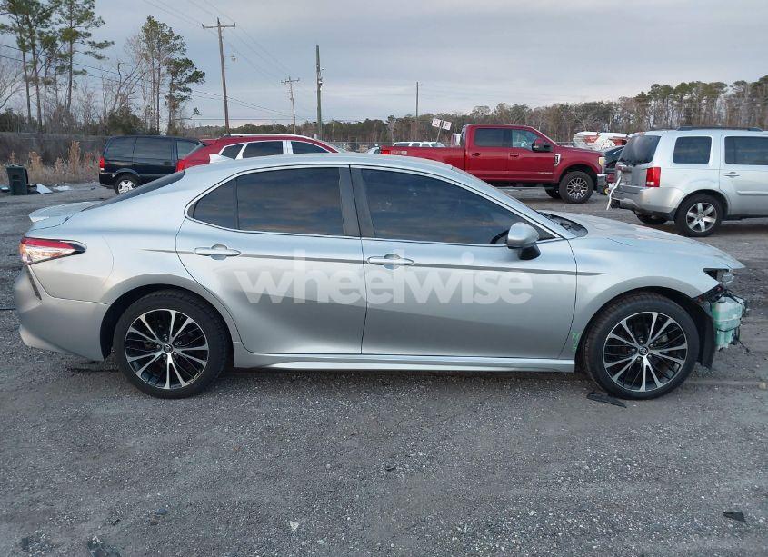 Photo 13 of 2019 Toyota Camry SE (VIN 4T1B11HK4KU218127)