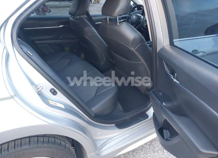 Photo 8 of 2019 Toyota Camry SE (VIN 4T1B11HK4KU218127)