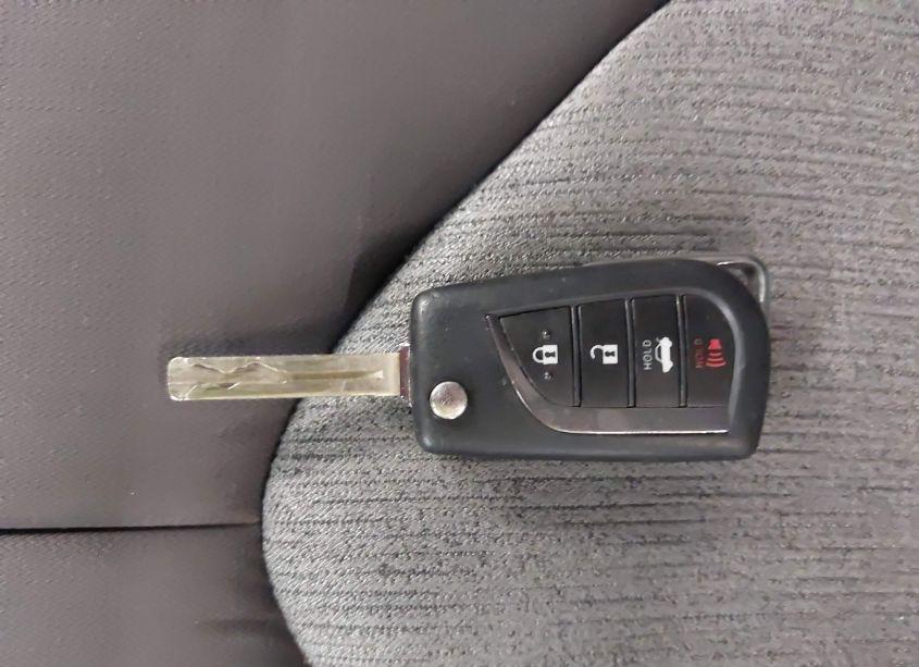 Photo 11 of 2019 Toyota Camry LE (VIN 4T1B11HK4KU232223)