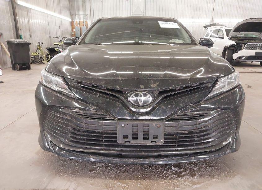 Photo 13 of 2019 Toyota Camry LE (VIN 4T1B11HK4KU232223)