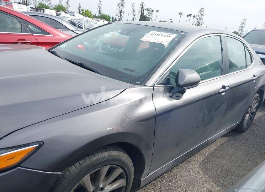 Photo 14 of 2019 Toyota Camry LE (VIN 4T1B11HK4KU254853)