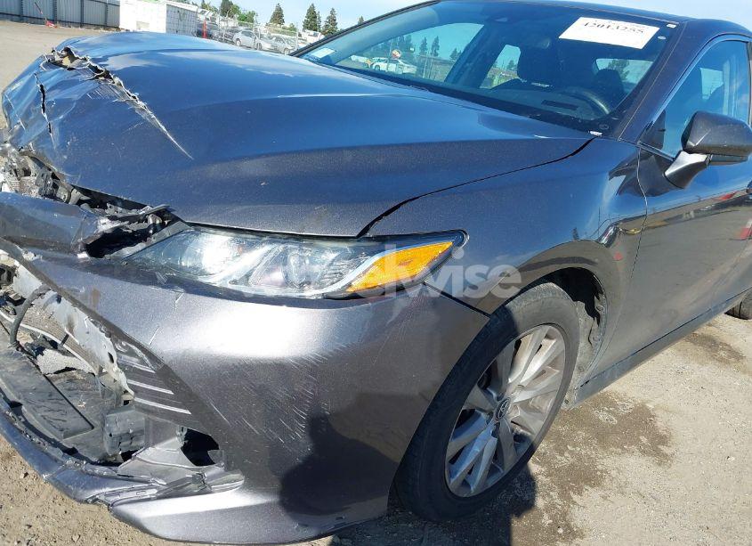 Photo 20 of 2019 Toyota Camry LE (VIN 4T1B11HK4KU254853)