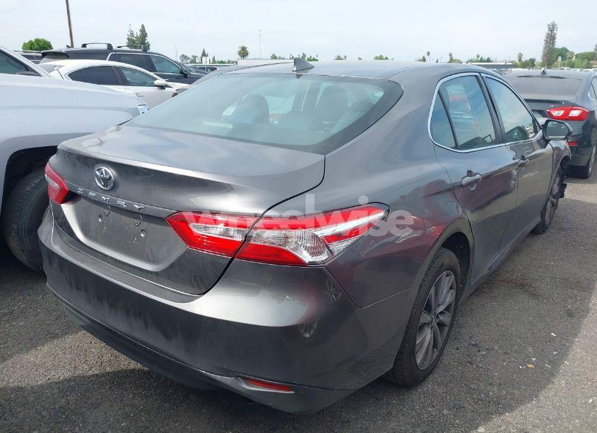 Photo 4 of 2019 Toyota Camry LE (VIN 4T1B11HK4KU254853)