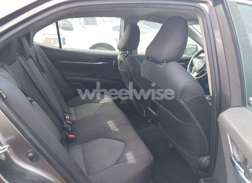 Photo 8 of 2019 Toyota Camry LE (VIN 4T1B11HK4KU254853)