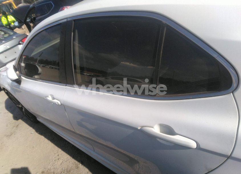 Photo 14 of 2019 Toyota Camry SE (VIN 4T1B11HK4KU262676)