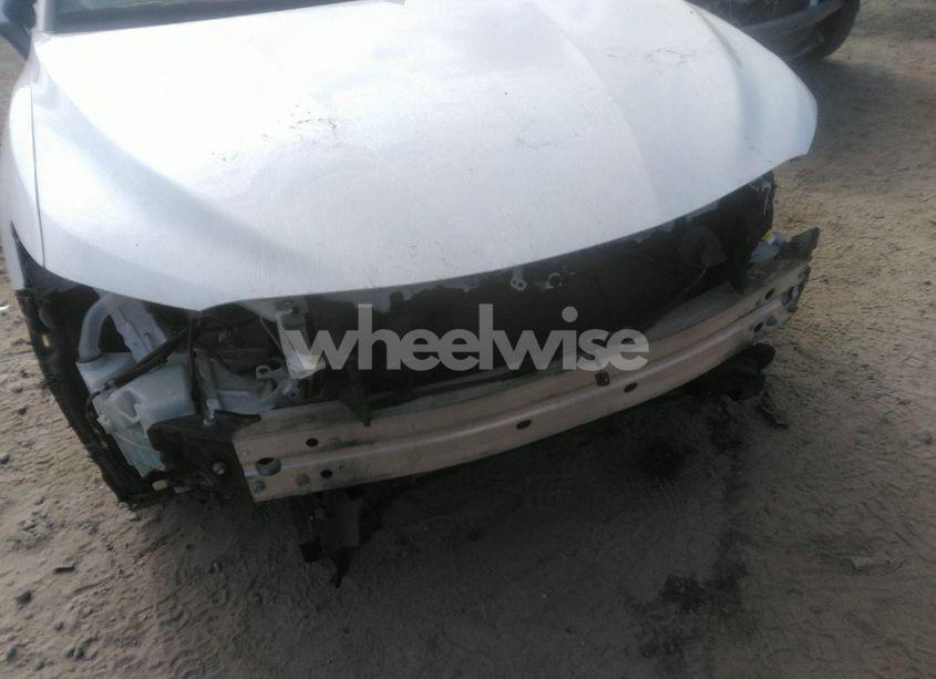 Photo 6 of 2019 Toyota Camry SE (VIN 4T1B11HK4KU262676)