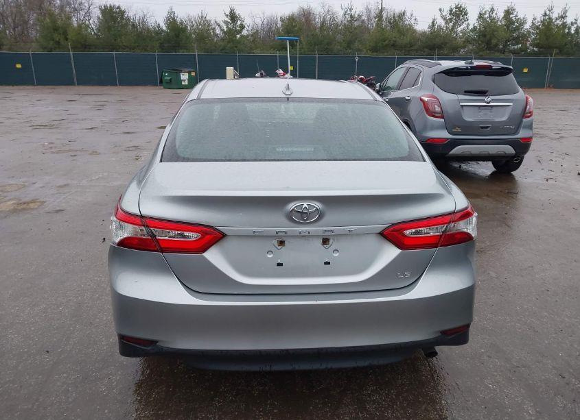 Photo 16 of 2019 Toyota Camry LE (VIN 4T1B11HK4KU263651)