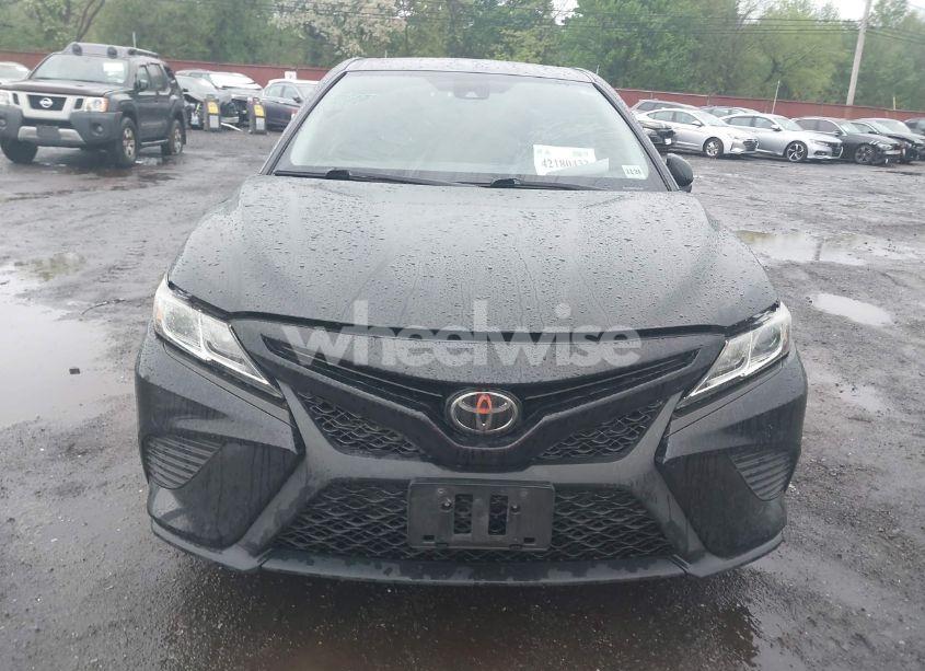 Photo 12 of 2019 Toyota Camry SE (VIN 4T1B11HK4KU268400)