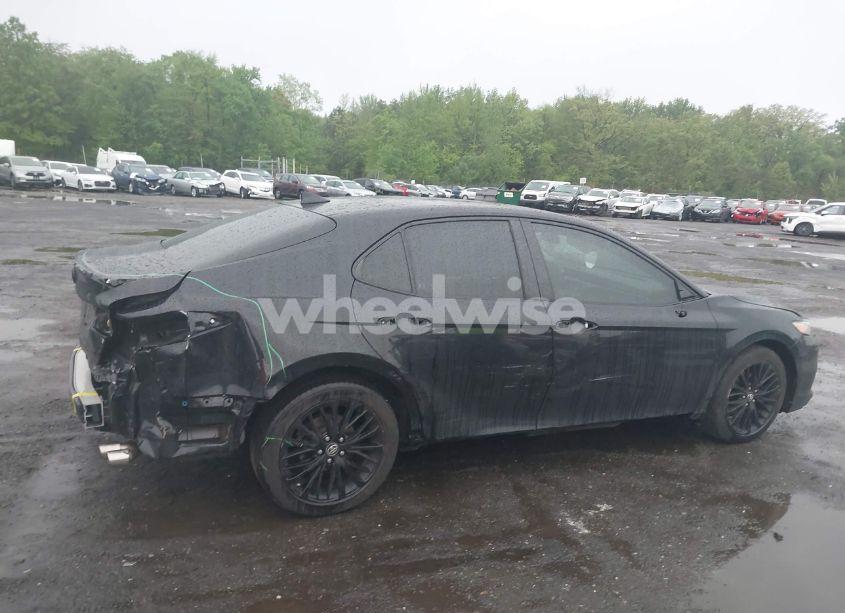 Photo 18 of 2019 Toyota Camry SE (VIN 4T1B11HK4KU268400)