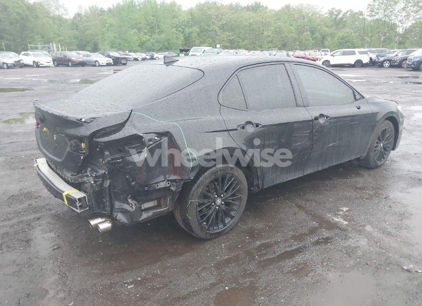 Photo 4 of 2019 Toyota Camry SE (VIN 4T1B11HK4KU268400)