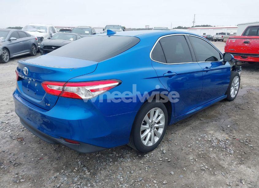 Photo 4 of 2019 Toyota Camry LE (VIN 4T1B11HK4KU272348)