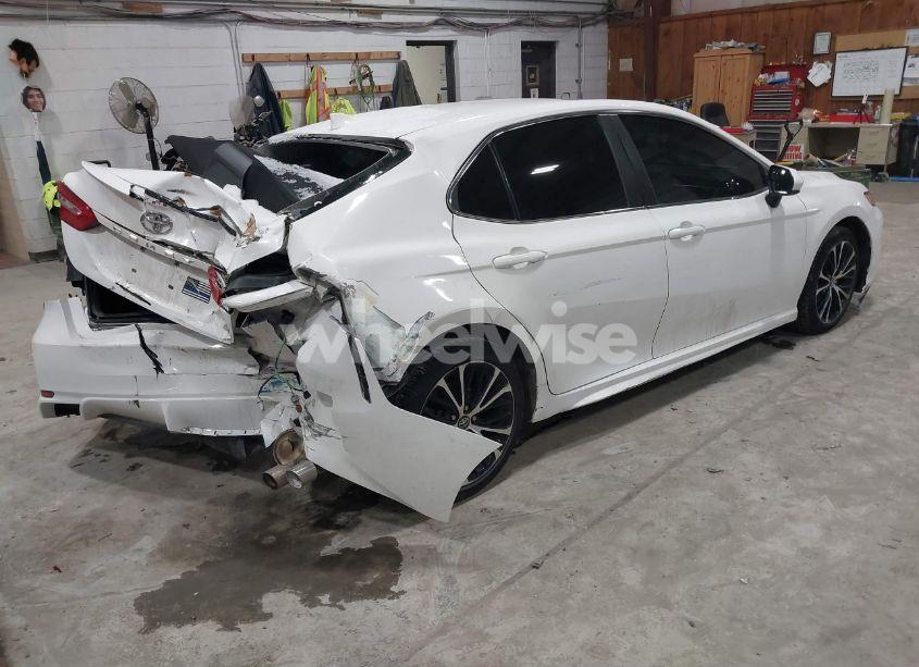 Photo 4 of 2019 Toyota Camry SE (VIN 4T1B11HK4KU280191)