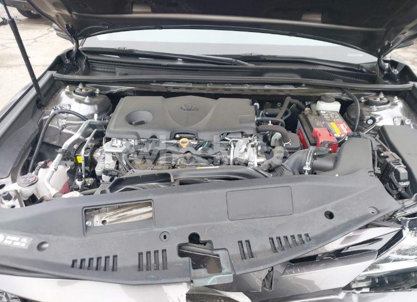 Photo 10 of 2019 Toyota Camry LE (VIN 4T1B11HK4KU281213)