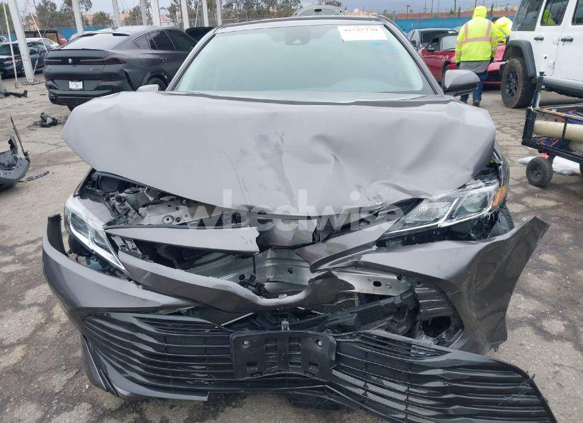 Photo 12 of 2019 Toyota Camry LE (VIN 4T1B11HK4KU281213)