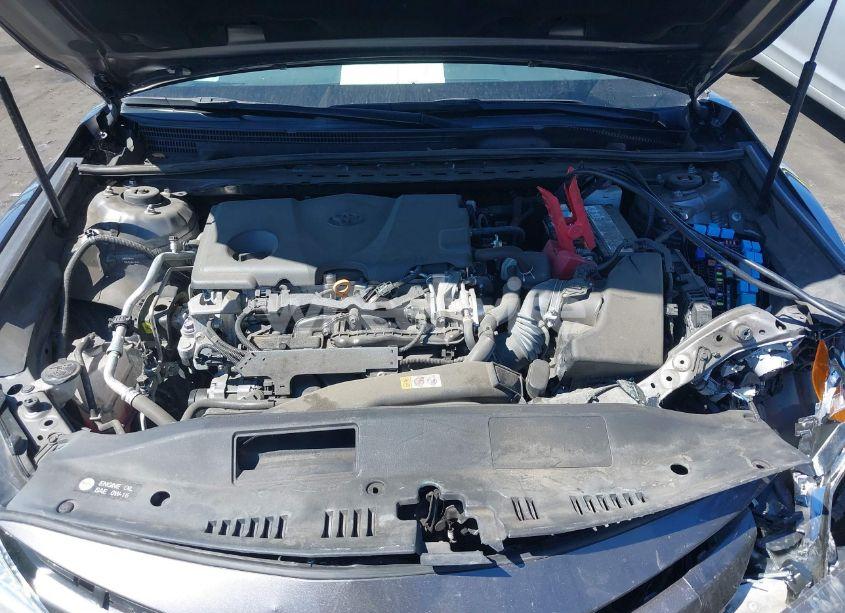 Photo 10 of 2019 Toyota Camry LE (VIN 4T1B11HK4KU288503)