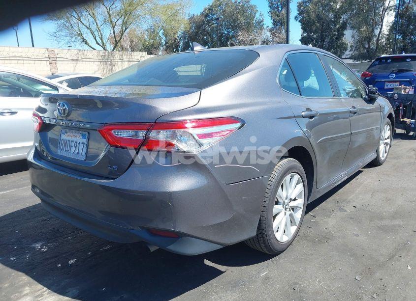 Photo 4 of 2019 Toyota Camry LE (VIN 4T1B11HK4KU288503)