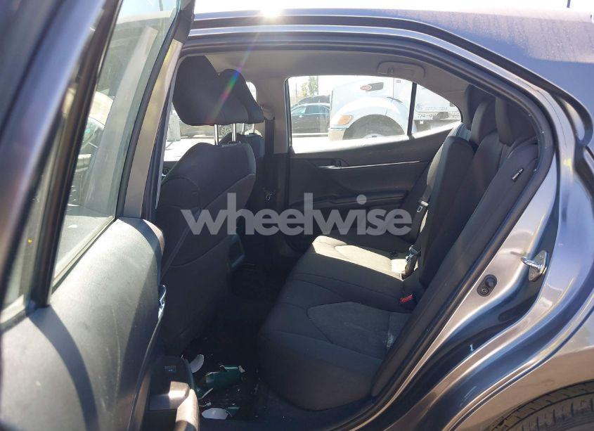 Photo 8 of 2019 Toyota Camry LE (VIN 4T1B11HK4KU288503)