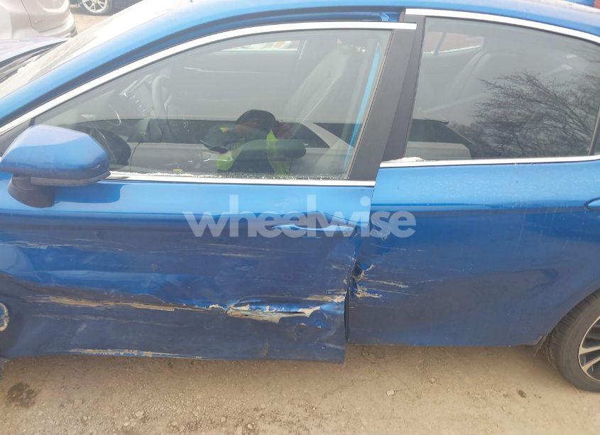 Photo 14 of 2019 Toyota Camry SE (VIN 4T1B11HK4KU297864)