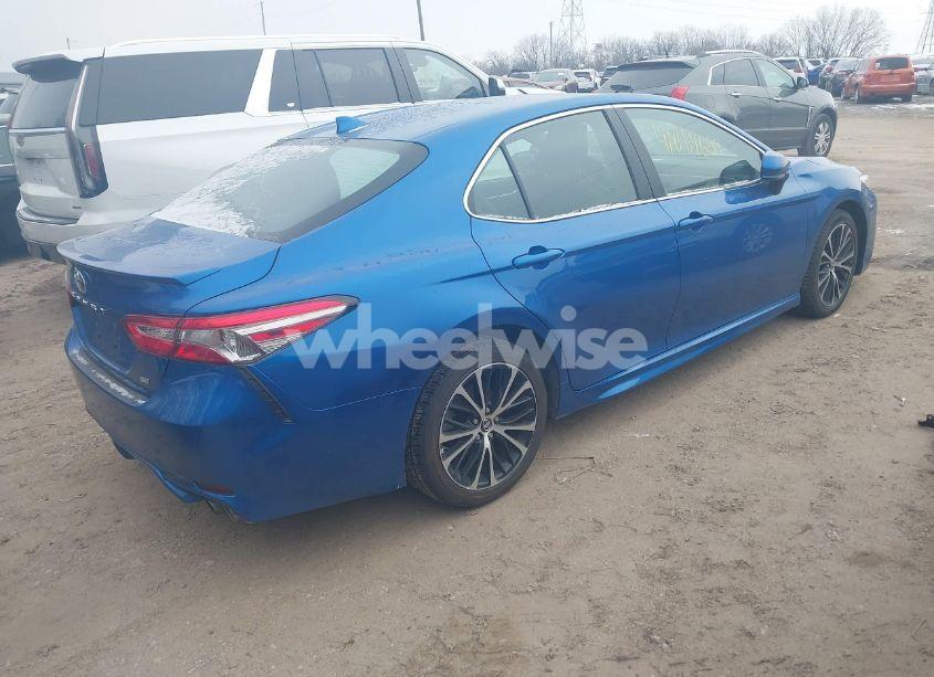 Photo 4 of 2019 Toyota Camry SE (VIN 4T1B11HK4KU297864)