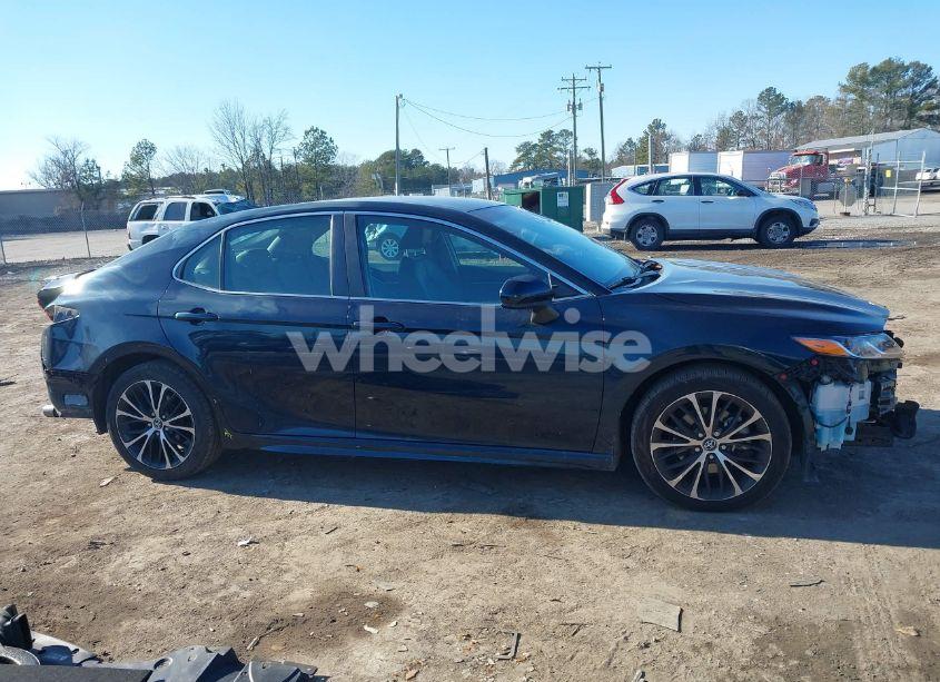 Photo 13 of 2019 Toyota Camry SE (VIN 4T1B11HK4KU692756)