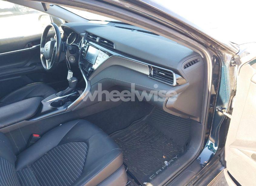 Photo 5 of 2019 Toyota Camry SE (VIN 4T1B11HK4KU692756)