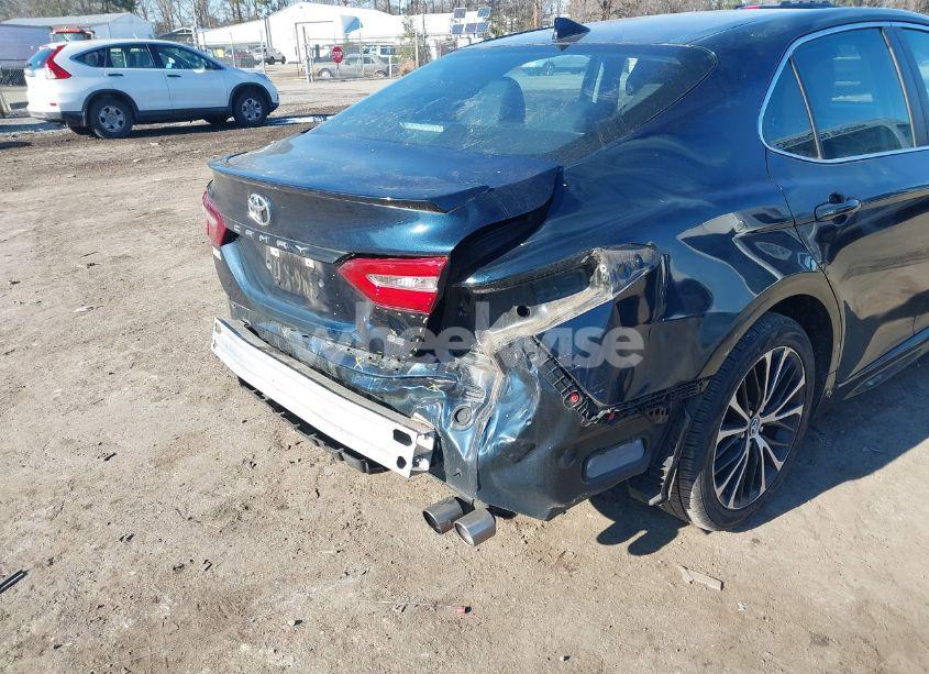 Photo 6 of 2019 Toyota Camry SE (VIN 4T1B11HK4KU692756)