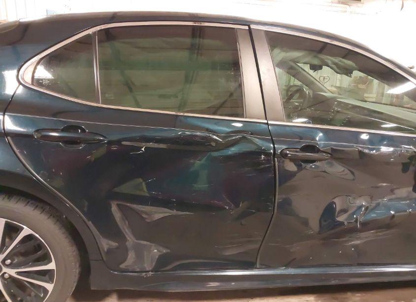 Photo 12 of 2019 Toyota Camry SE (VIN 4T1B11HK4KU712309)