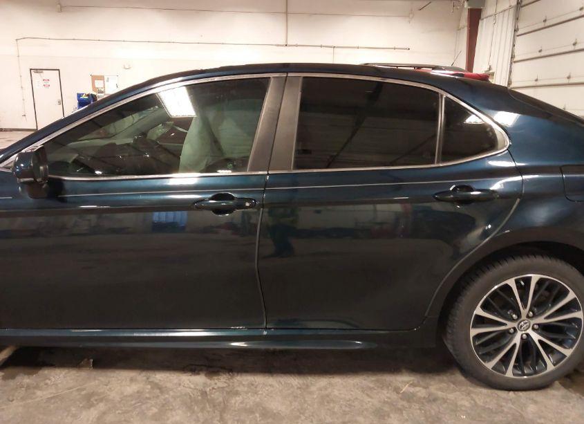 Photo 15 of 2019 Toyota Camry SE (VIN 4T1B11HK4KU712309)