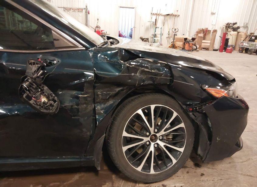 Photo 6 of 2019 Toyota Camry SE (VIN 4T1B11HK4KU712309)