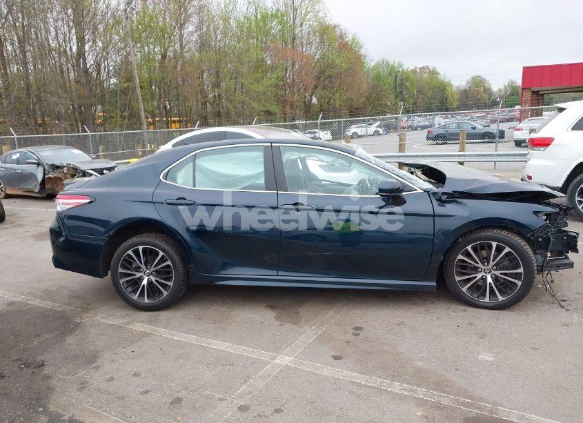 Photo 14 of 2019 Toyota Camry SE (VIN 4T1B11HK4KU750249)