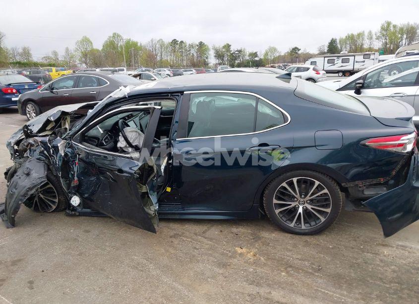 Photo 15 of 2019 Toyota Camry SE (VIN 4T1B11HK4KU750249)