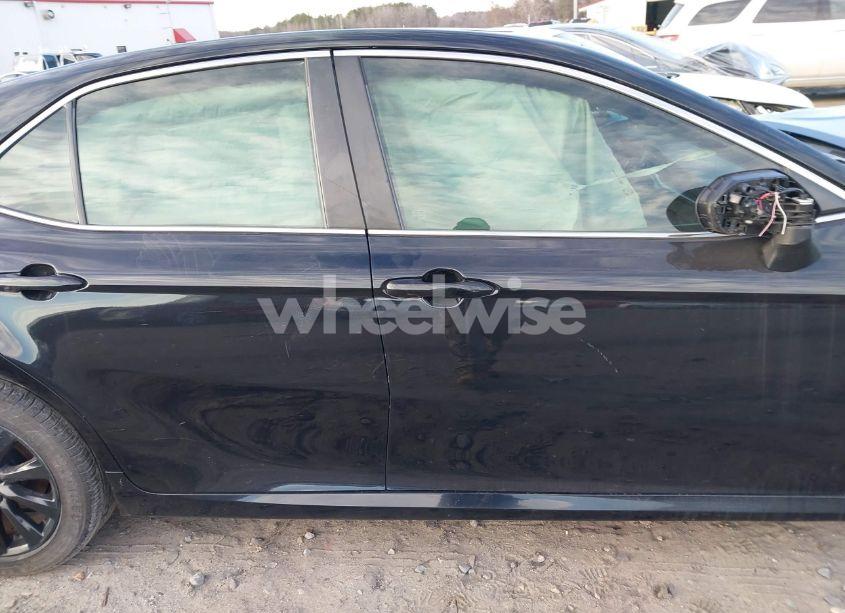 Photo 14 of 2019 Toyota Camry LE (VIN 4T1B11HK4KU763096)