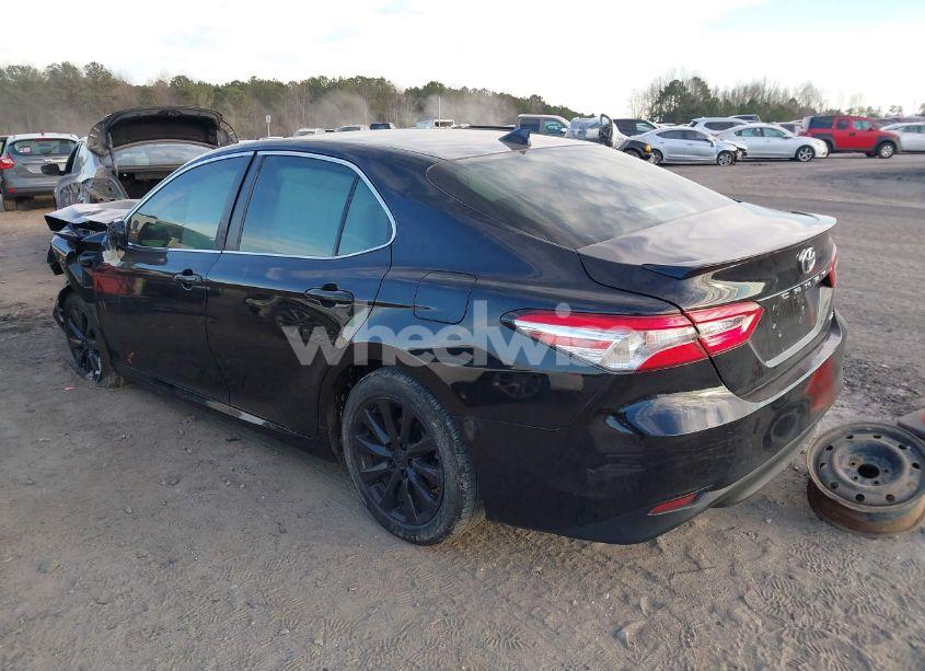 Photo 3 of 2019 Toyota Camry LE (VIN 4T1B11HK4KU763096)