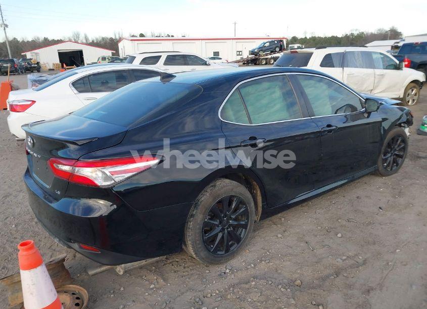 Photo 4 of 2019 Toyota Camry LE (VIN 4T1B11HK4KU763096)